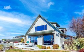 Lake House - Lake Tekapo